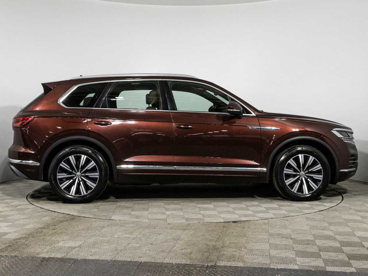 Купить Volkswagen Touareg с пробегом. Фото: #3