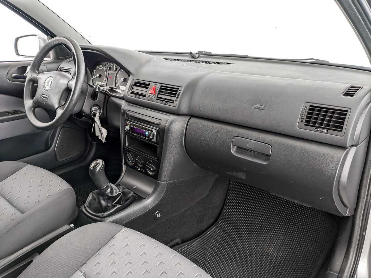 Купить Skoda Octavia с пробегом. Фото: #10