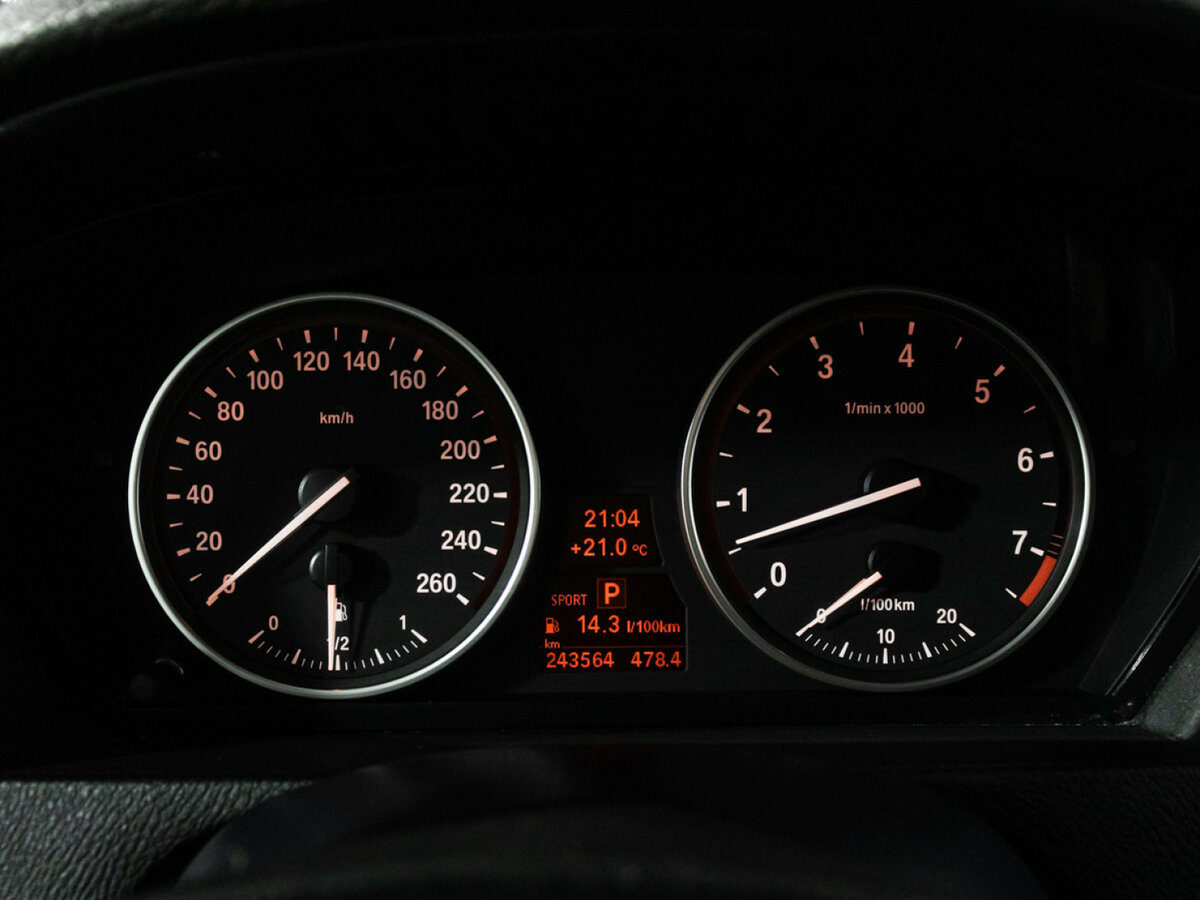 Купить BMW X5 с пробегом. Фото: #10