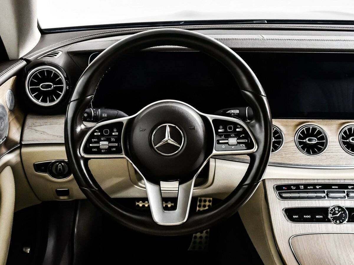Купить Mercedes-Benz E-Класс с пробегом. Фото: #11