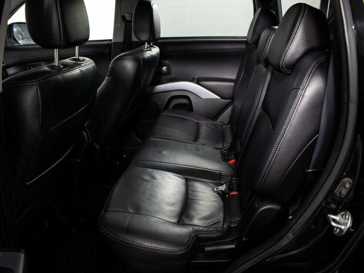 Купить Mitsubishi Outlander с пробегом. Фото: #7