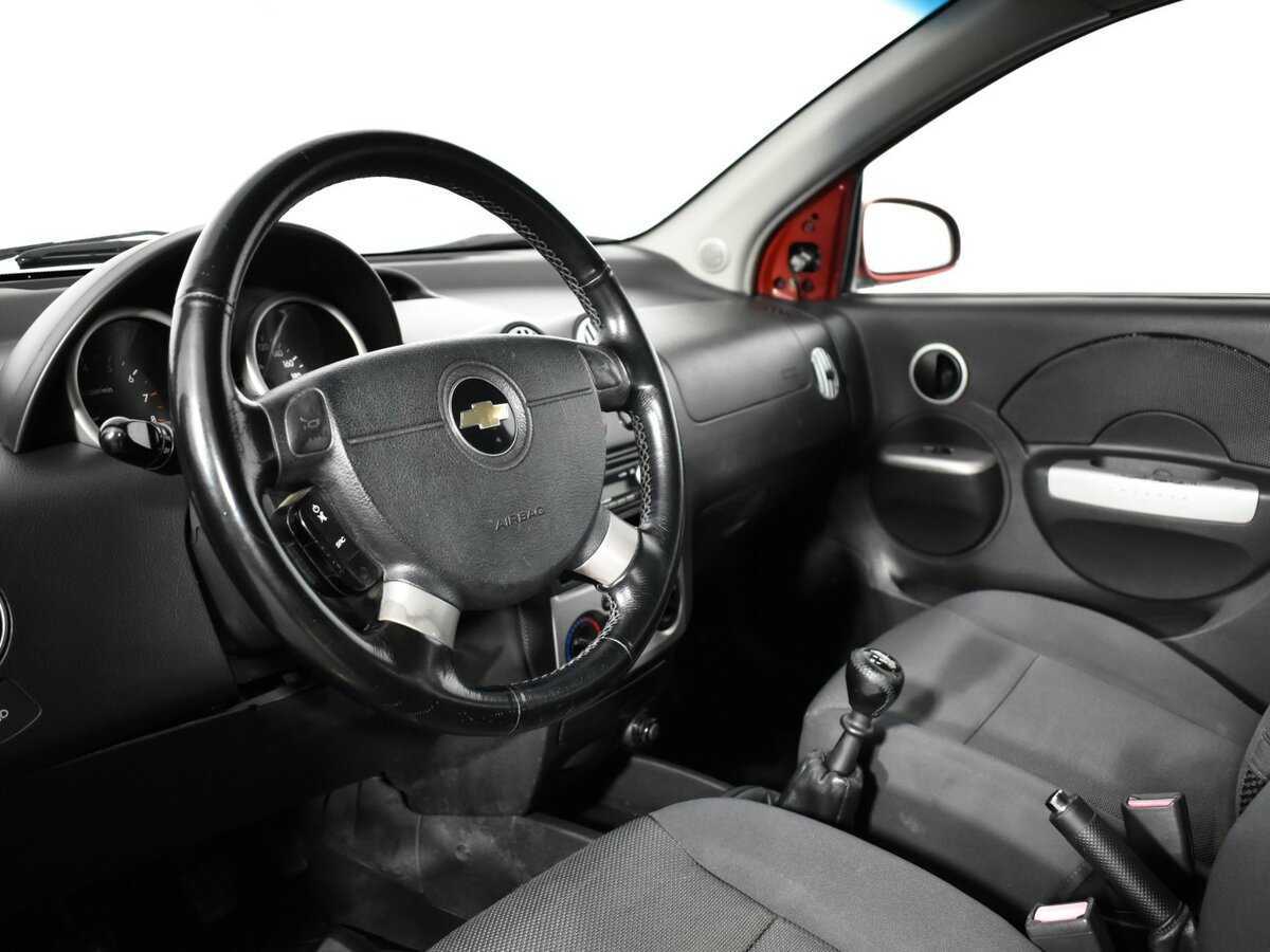 Купить Chevrolet Aveo с пробегом. Фото: #12
