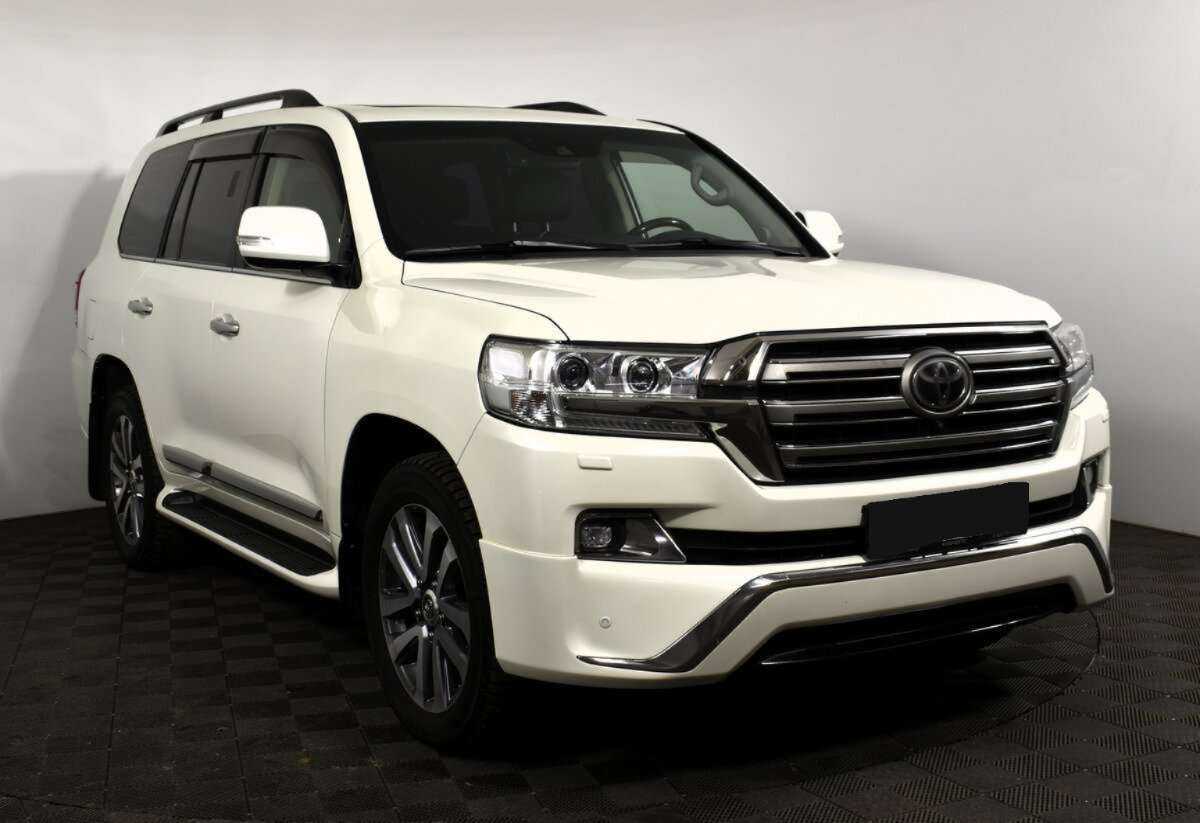 Купить Toyota Land Cruiser с пробегом. Фото: #2