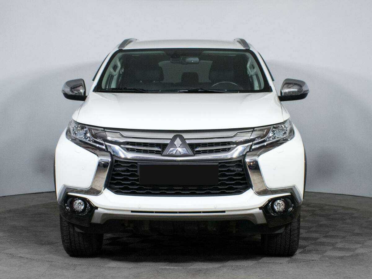 Купить Mitsubishi Pajero Sport с пробегом. Фото: #1
