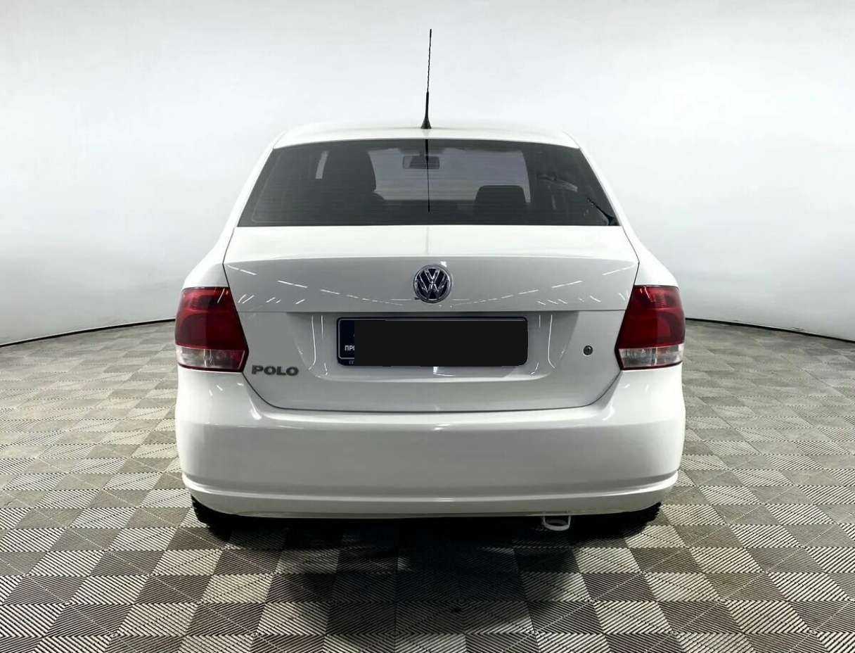 Купить Volkswagen Polo с пробегом. Фото: #4