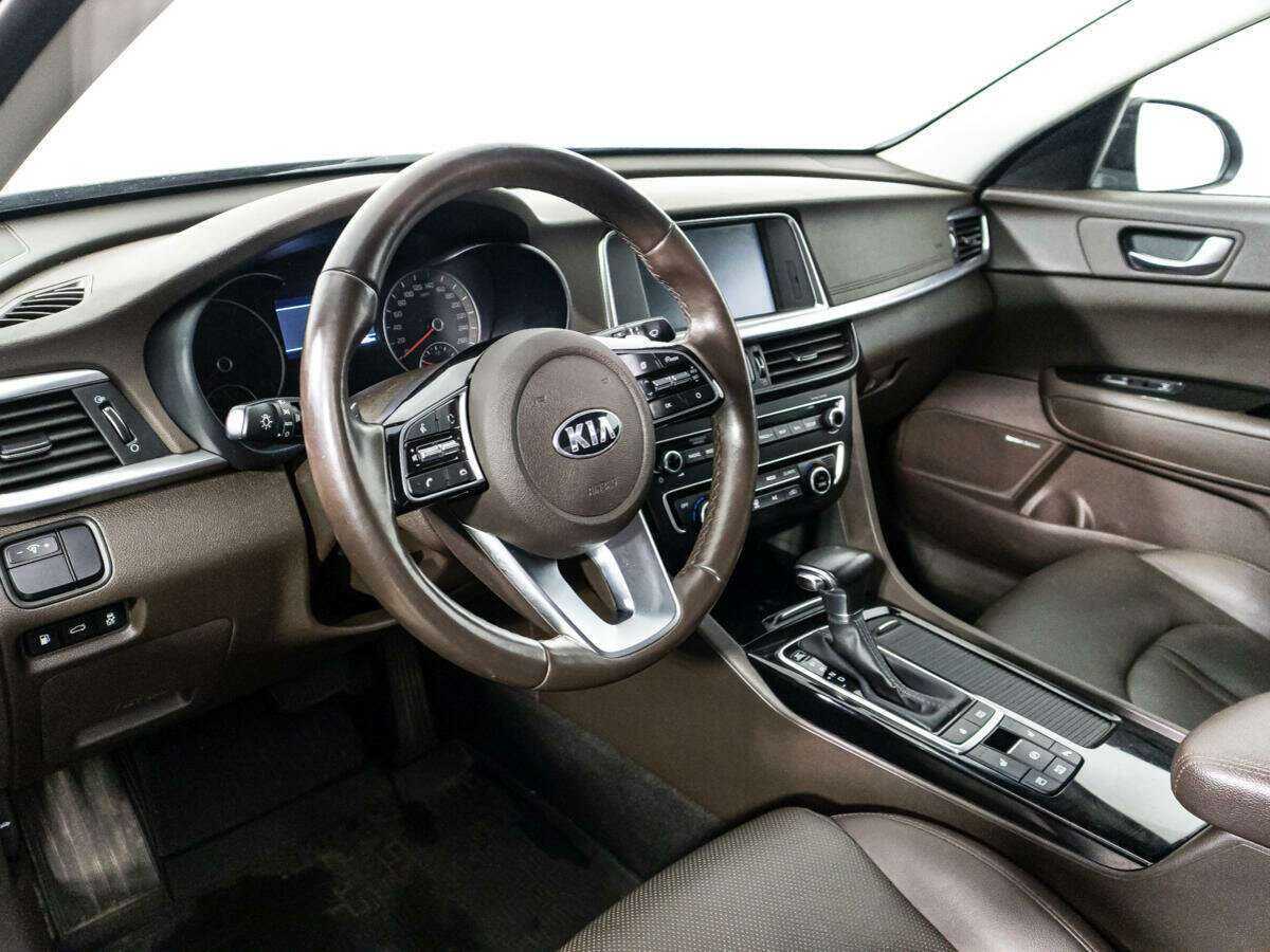 Купить Kia Optima с пробегом. Фото: #10