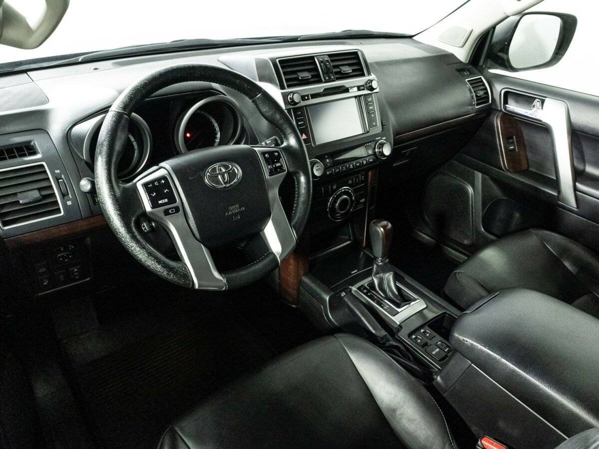 Купить Toyota Land Cruiser Prado с пробегом. Фото: #10