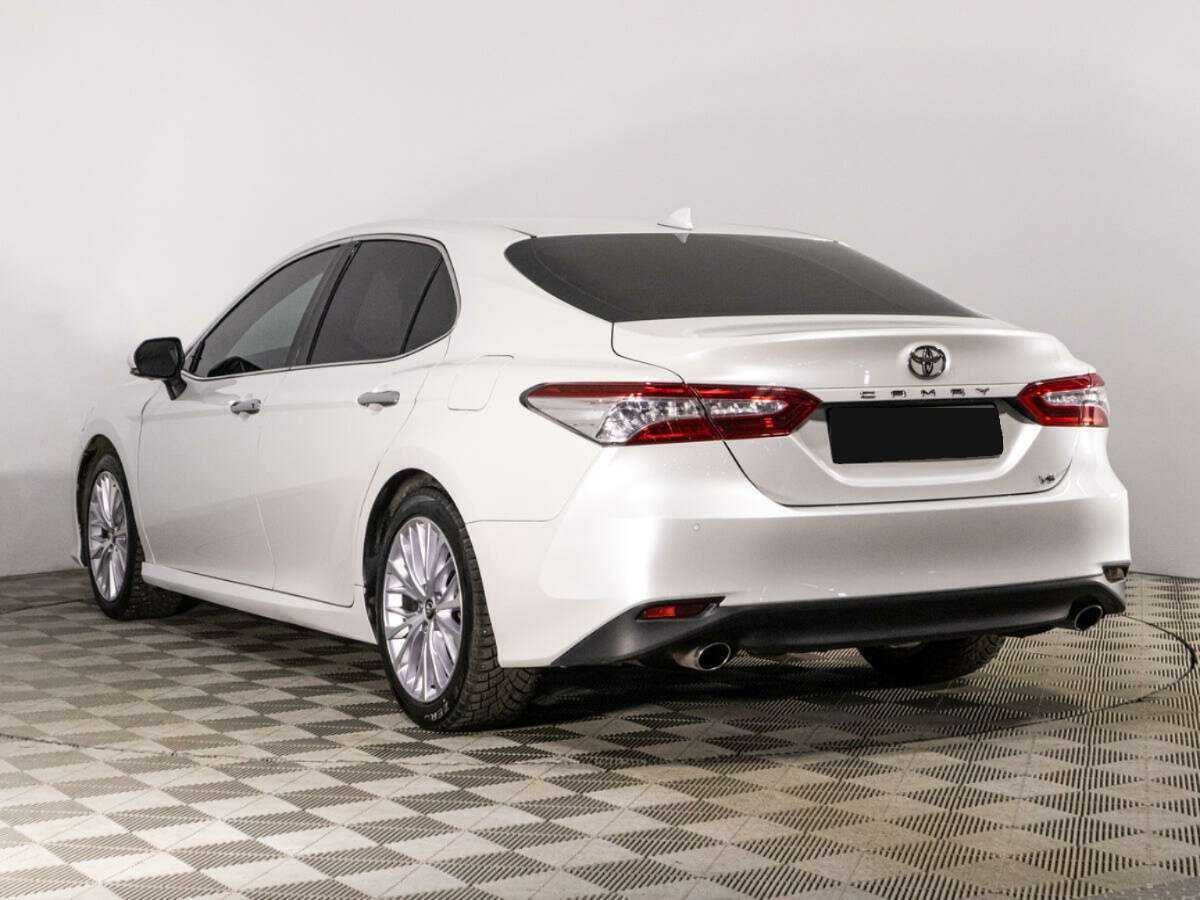 Купить Toyota Camry с пробегом. Фото: #6