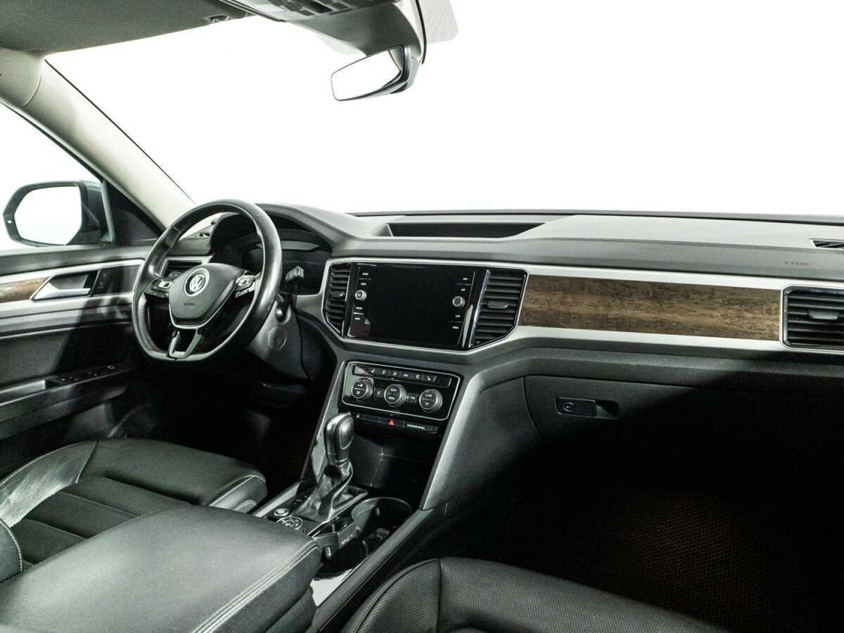 Купить Volkswagen Teramont с пробегом. Фото: #6