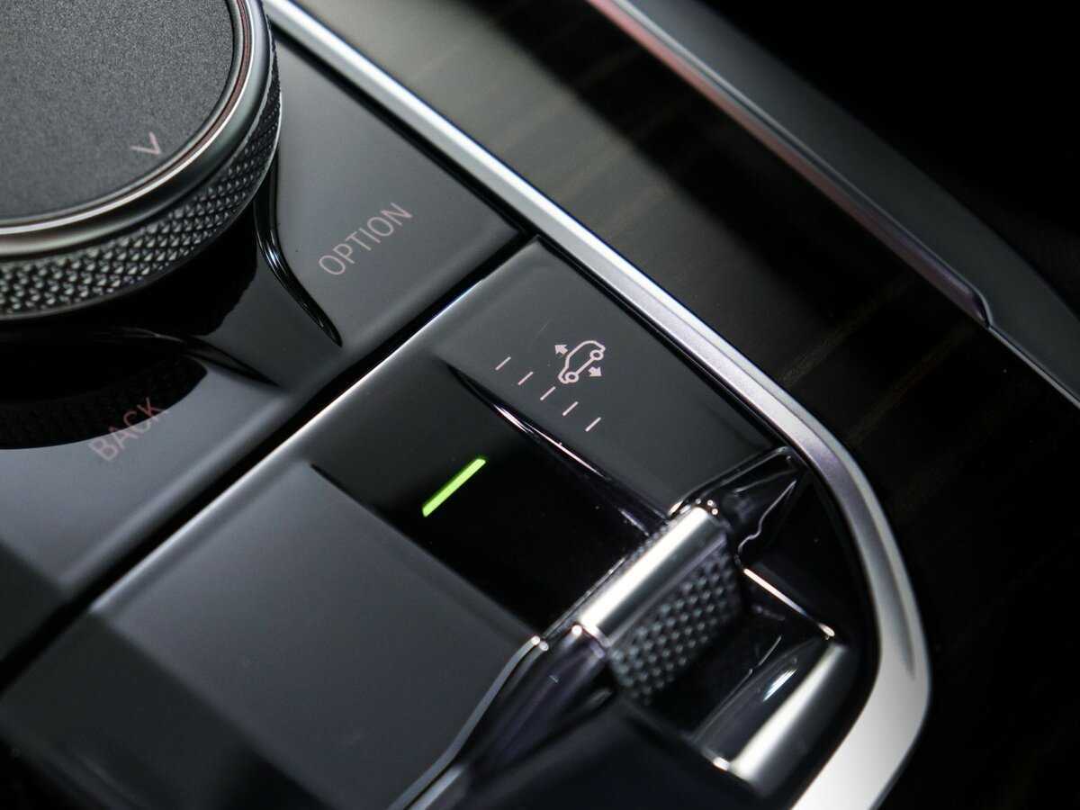 Купить BMW X7 с пробегом. Фото: #31