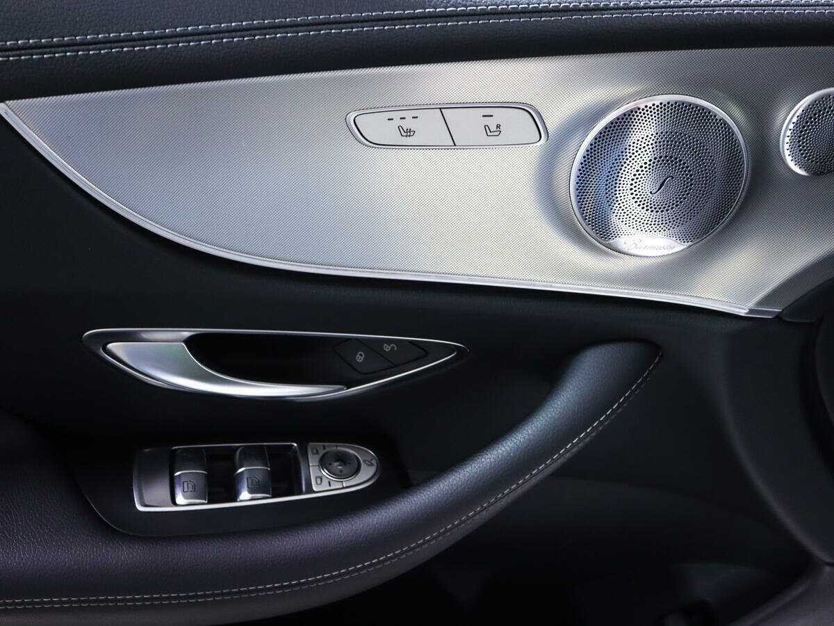 Купить Mercedes-Benz E-Класс с пробегом. Фото: #21