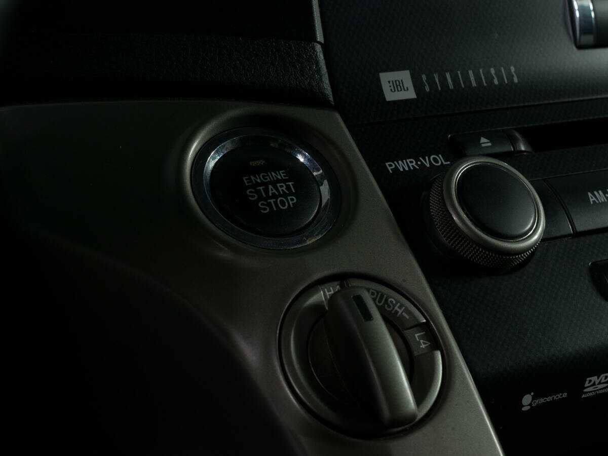 Купить Toyota Land Cruiser с пробегом. Фото: #18