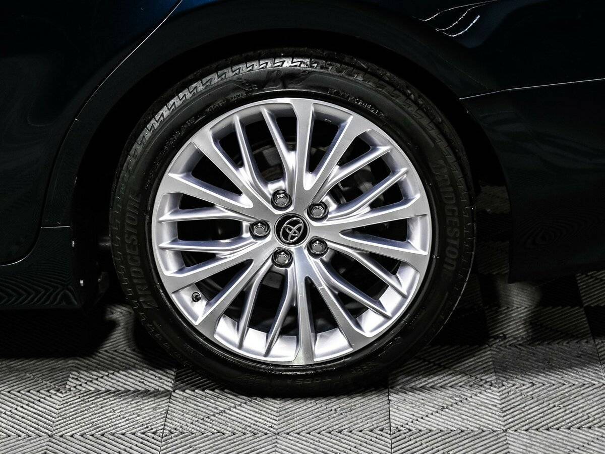 Купить Toyota Camry с пробегом. Фото: #13