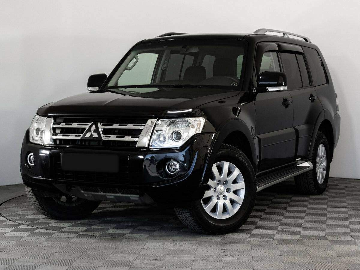 Купить Mitsubishi Pajero с пробегом. Посмотреть фото