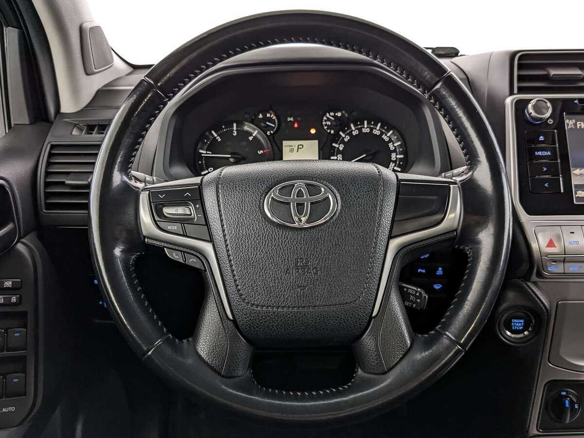 Купить Toyota Land Cruiser Prado с пробегом. Фото: #18