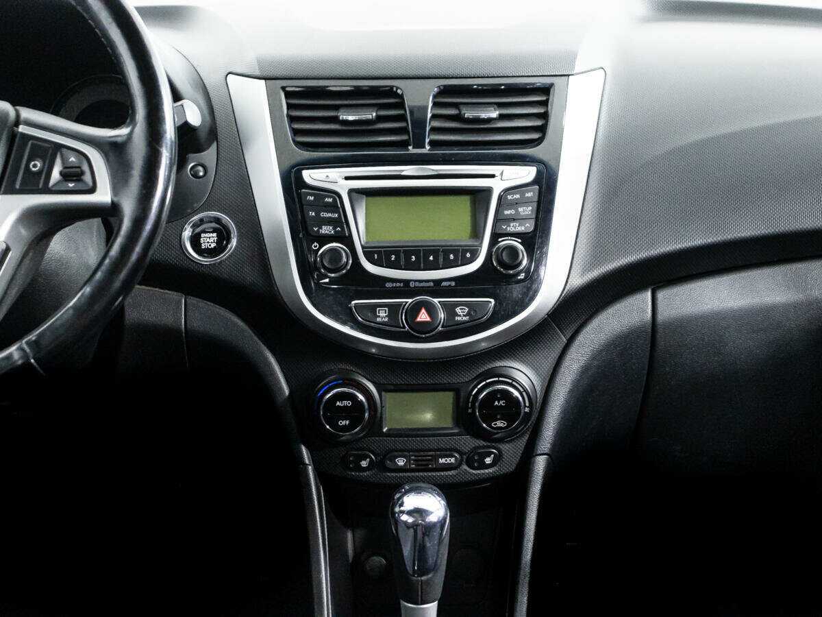 Купить Hyundai Solaris с пробегом. Фото: #13