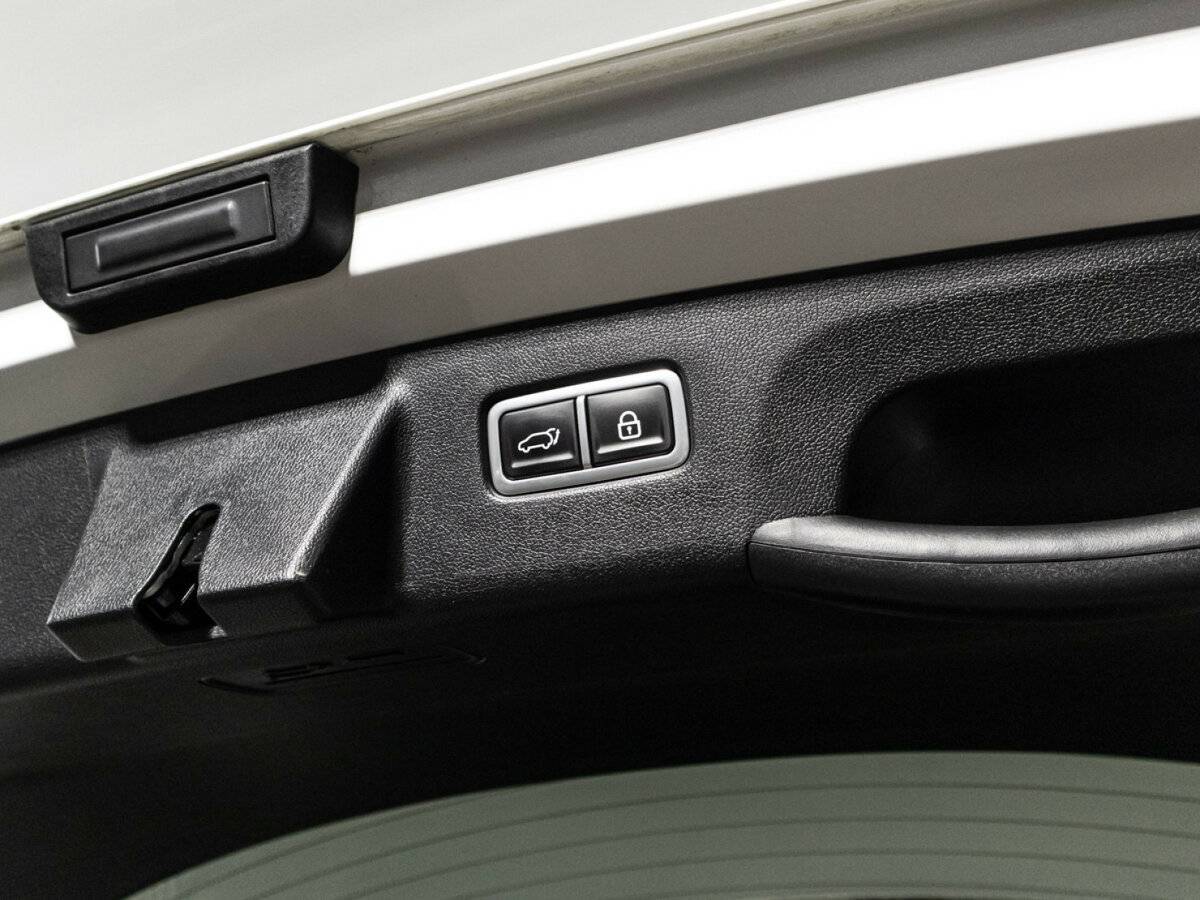 Купить Kia Sorento с пробегом. Фото: #15