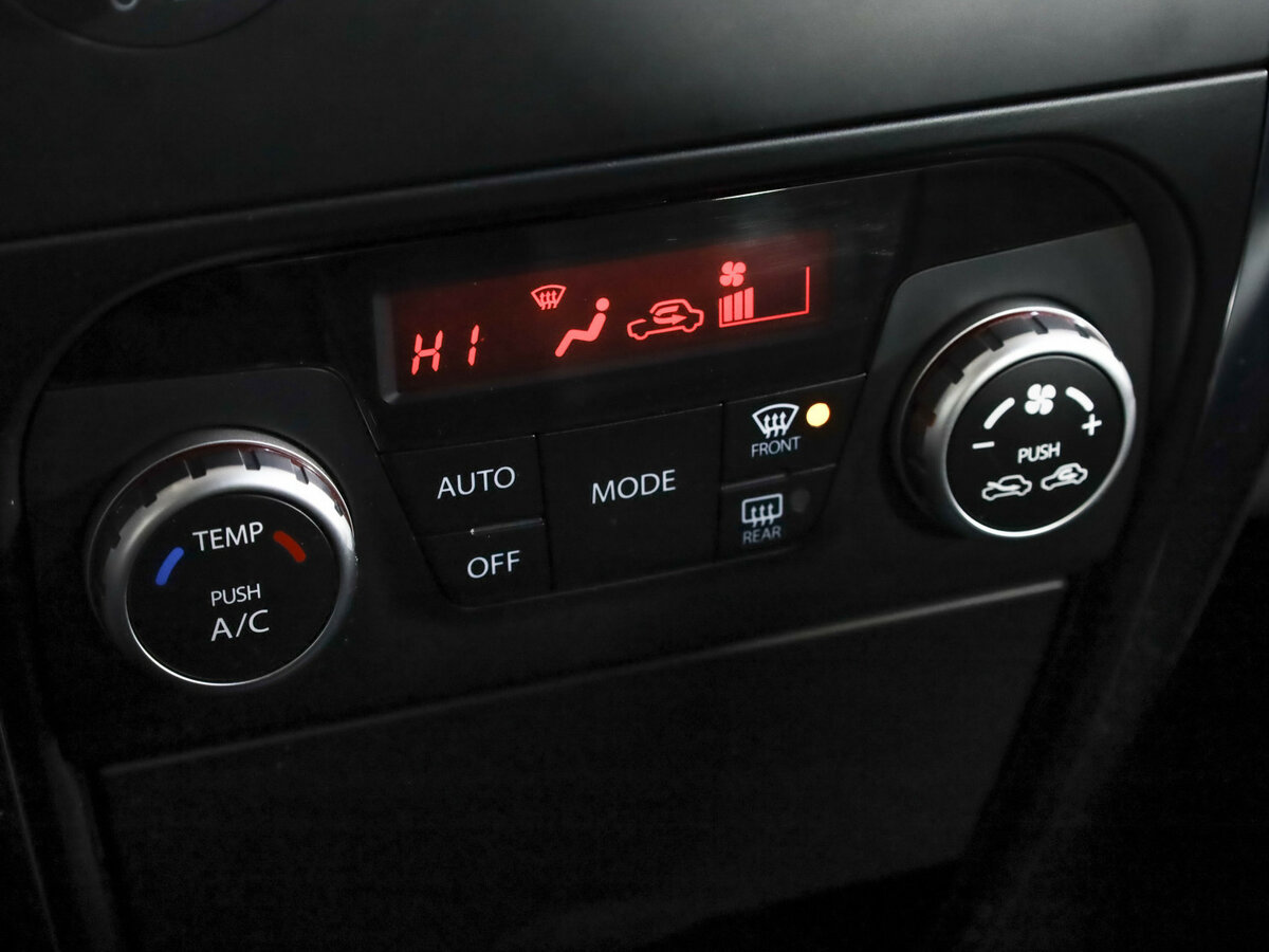 Купить Suzuki SX4 с пробегом. Фото: #10