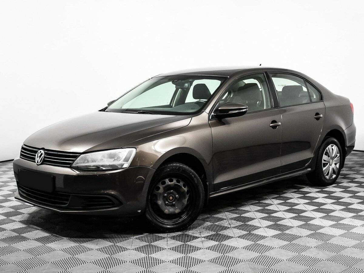 Купить Volkswagen Jetta с пробегом. Посмотреть фото