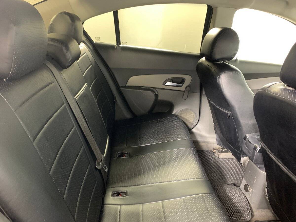 Купить Chevrolet Cruze с пробегом. Фото: #16