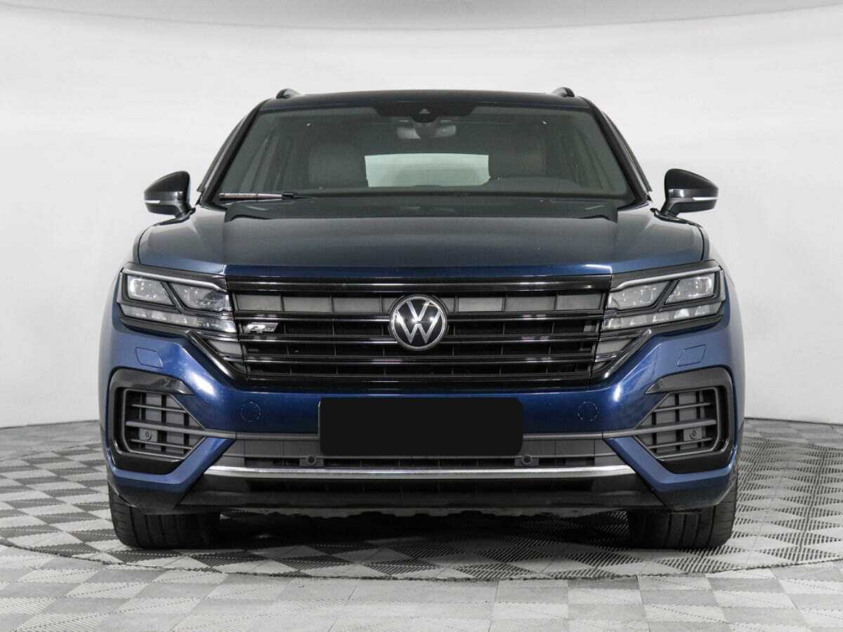 Купить Volkswagen Touareg с пробегом. Фото: #1