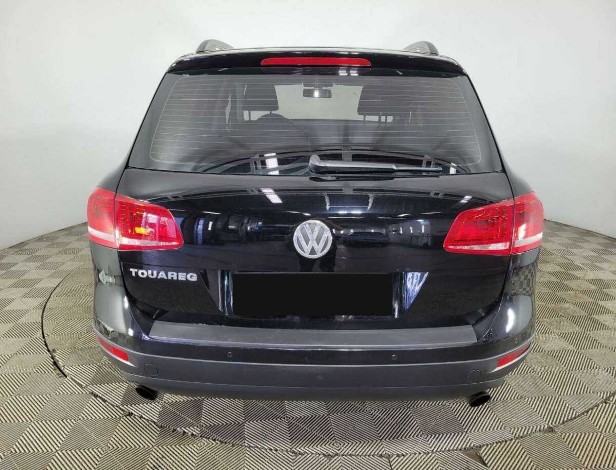 Купить Volkswagen Touareg с пробегом. Фото: #2
