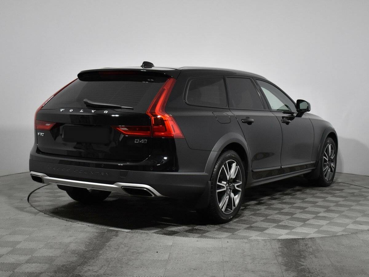 Купить Volvo V90 Cross Country с пробегом. Фото: #4