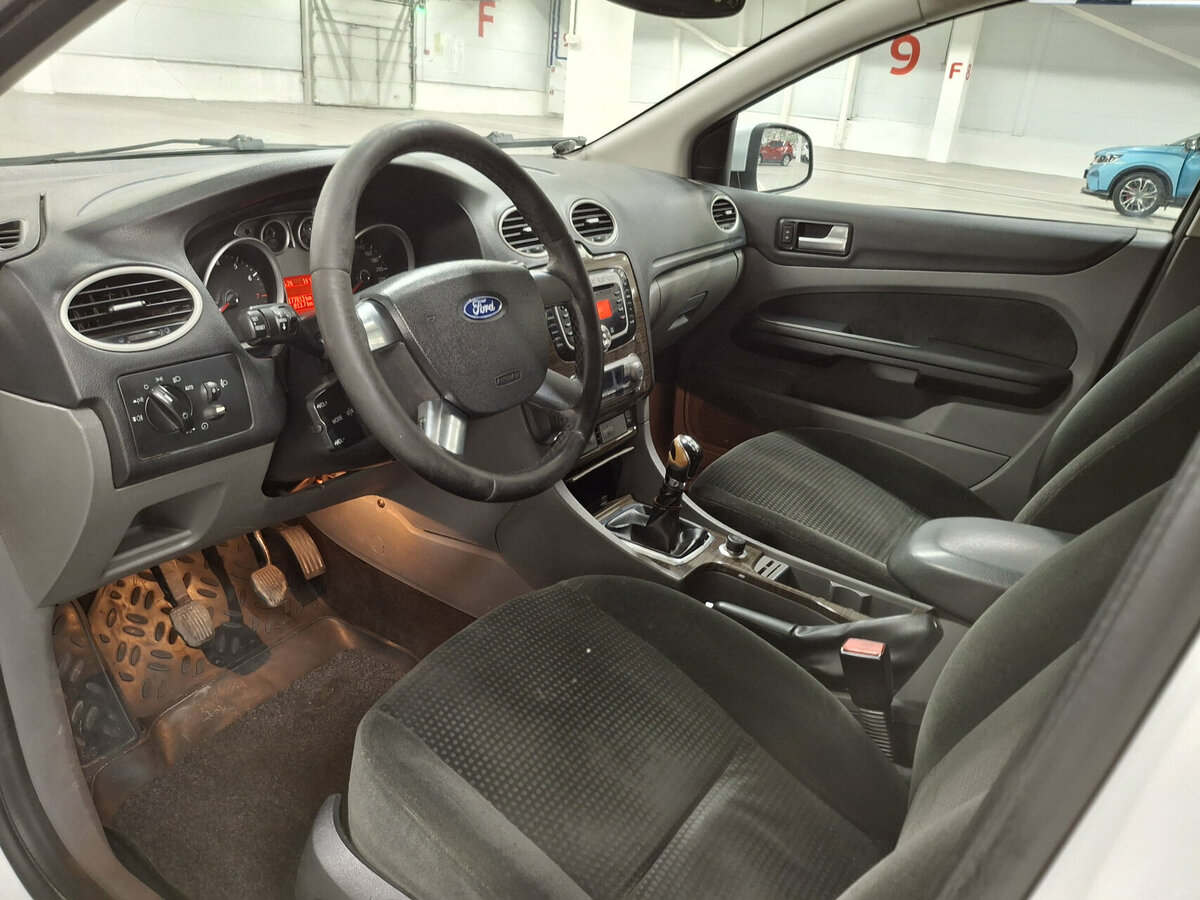 Купить Ford Focus с пробегом. Фото: #15