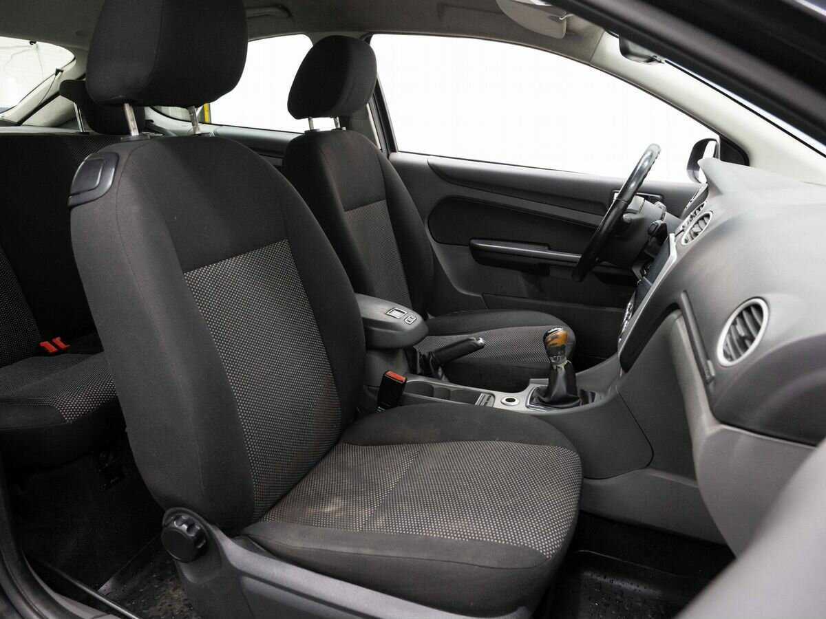 Купить Ford Focus с пробегом. Фото: #9