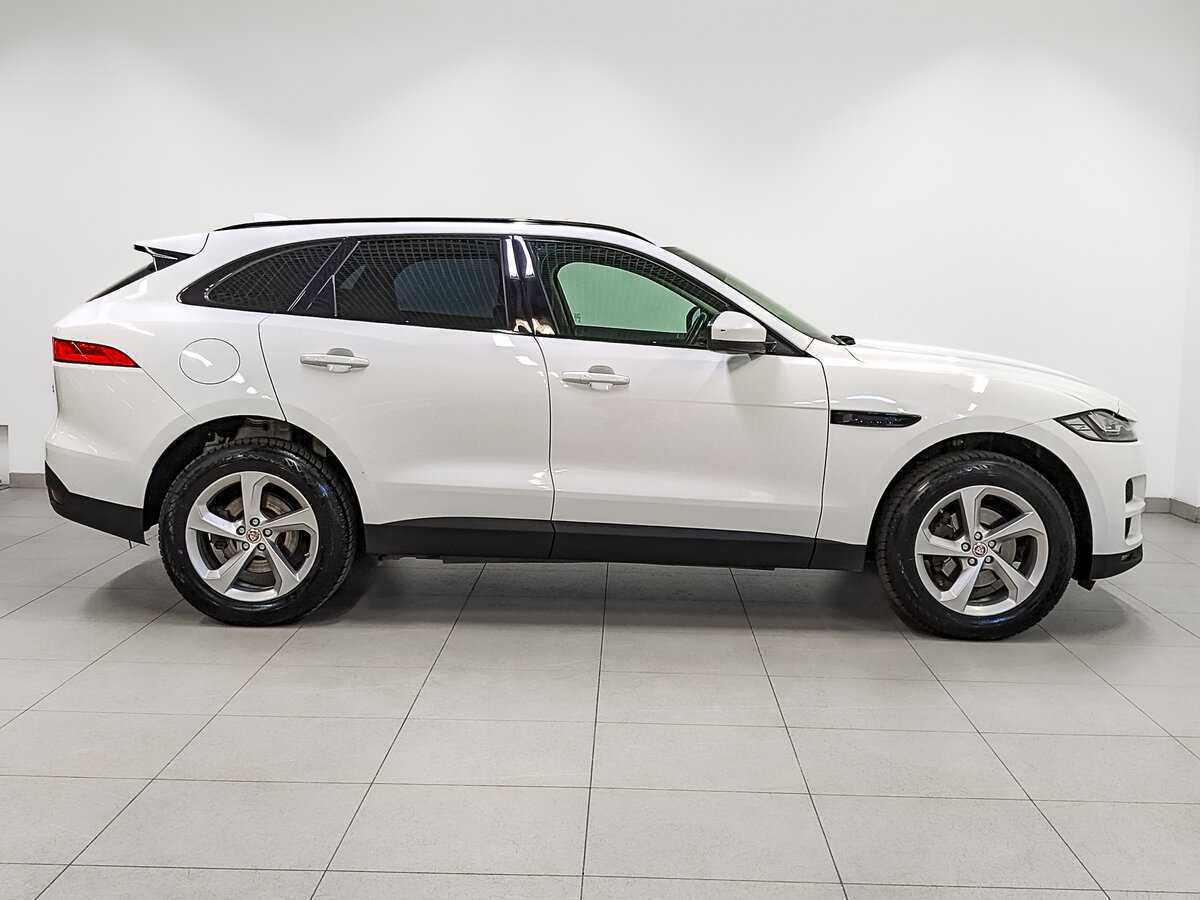 Купить Jaguar F-Pace с пробегом. Фото: #3