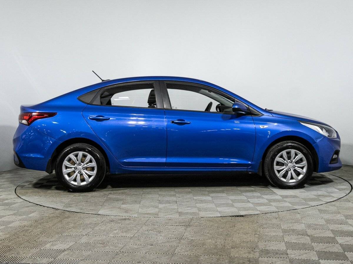 Купить Hyundai Solaris с пробегом. Фото: #3