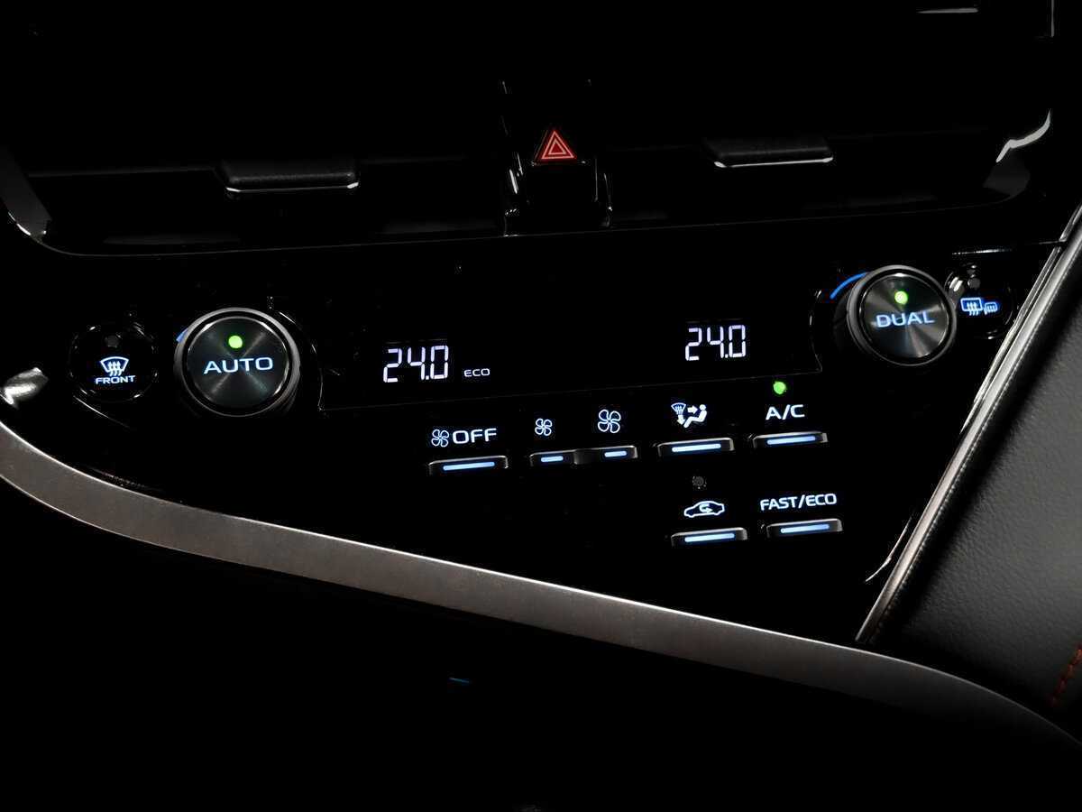 Купить Toyota Camry с пробегом. Фото: #25