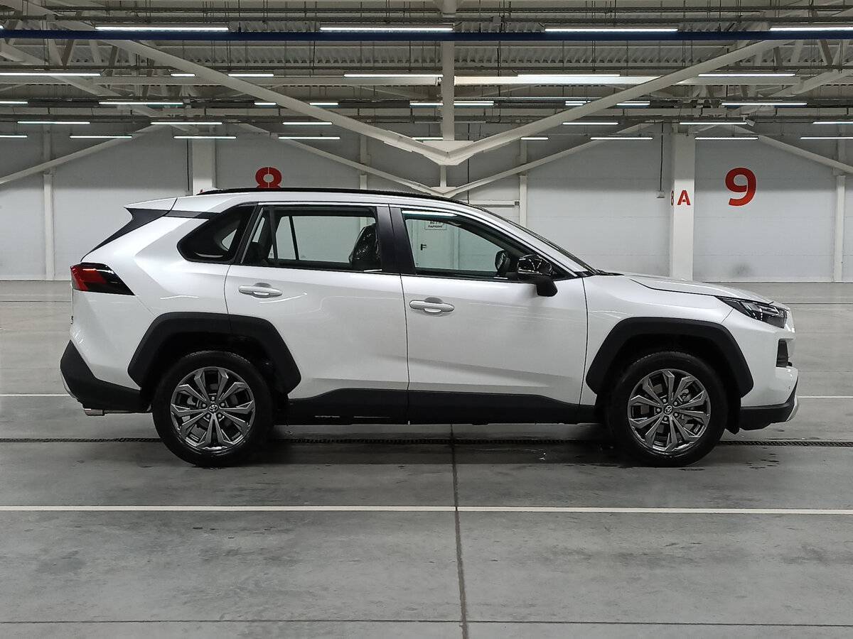 Купить Toyota RAV4 с пробегом. Фото: #3