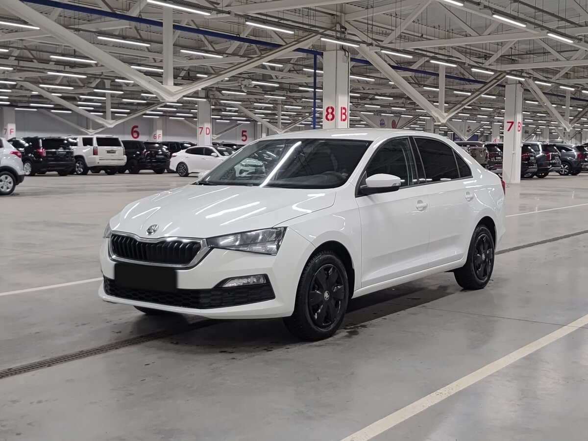 Купить Skoda Rapid с пробегом. Посмотреть фото