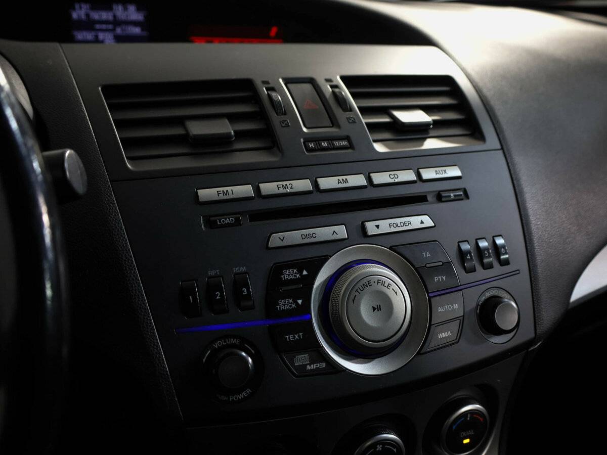 Купить Mazda 3 с пробегом. Фото: #13