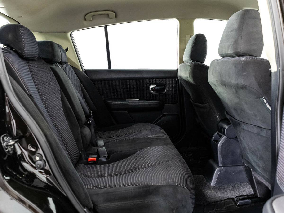 Купить Nissan Tiida с пробегом. Фото: #11