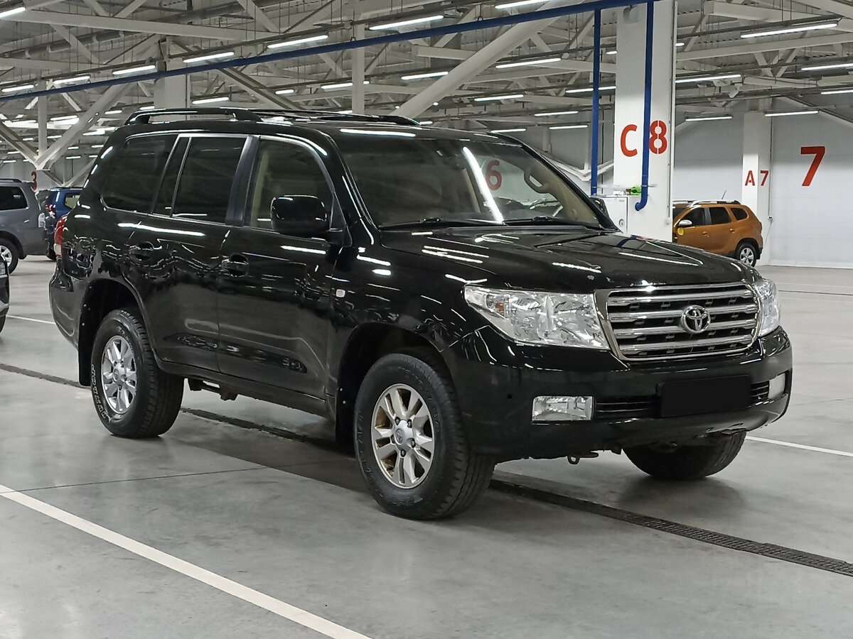 Купить Toyota Land Cruiser с пробегом. Фото: #2