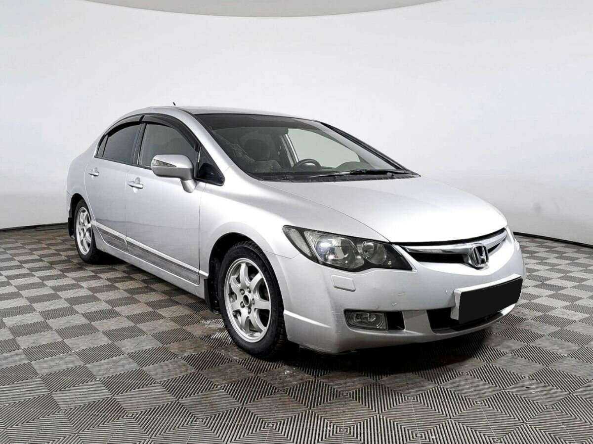 Купить Honda Civic с пробегом. Фото: #2