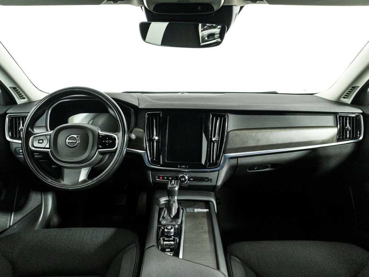 Купить Volvo V90 Cross Country с пробегом. Фото: #12