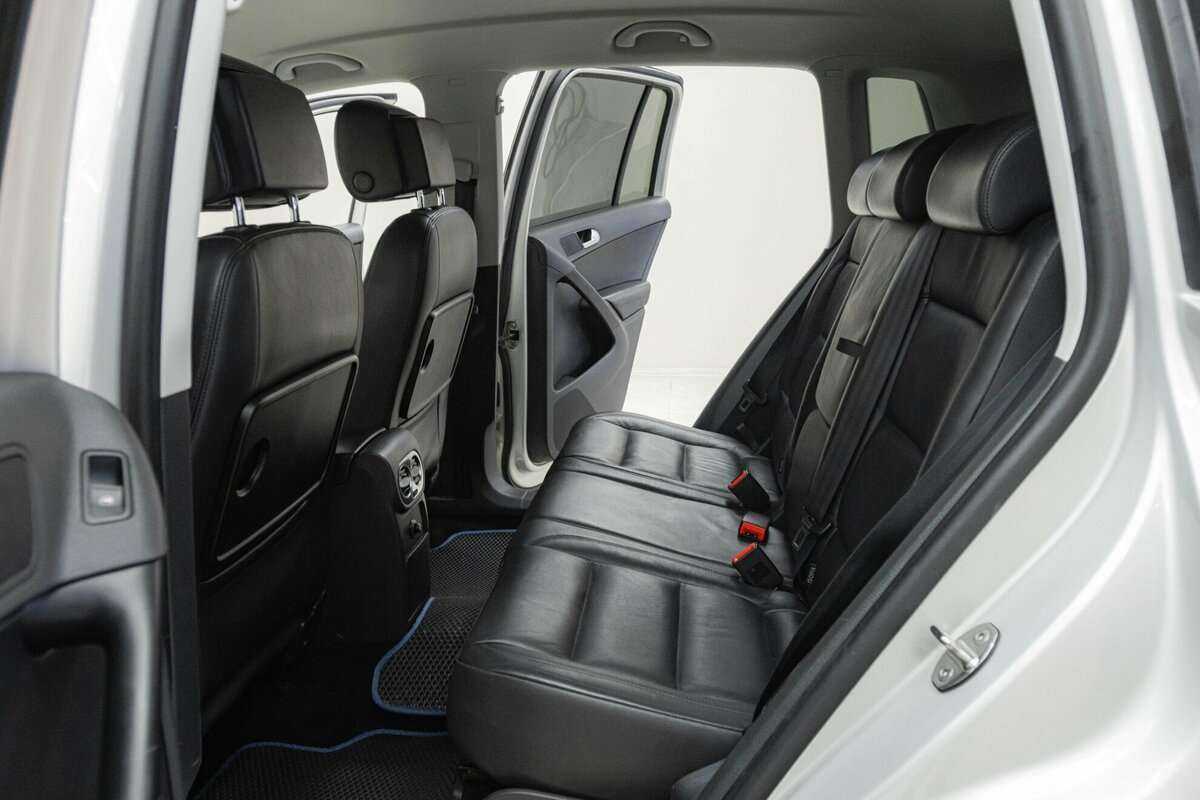 Купить Volkswagen Tiguan с пробегом. Фото: #15
