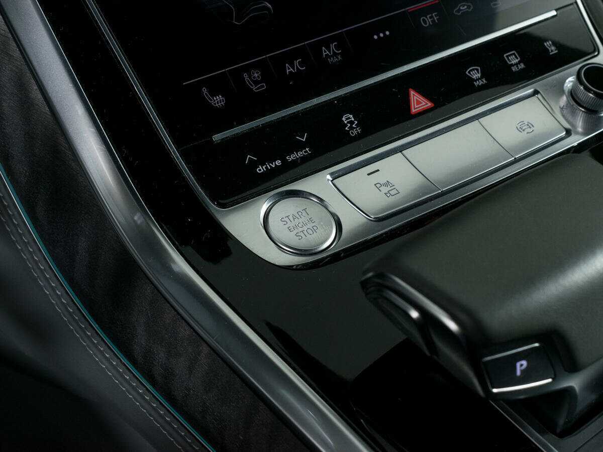 Купить Audi Q8 с пробегом. Фото: #23