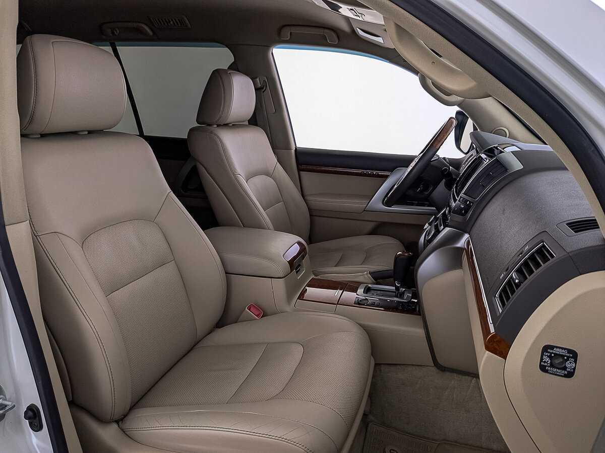 Купить Toyota Land Cruiser с пробегом. Фото: #21