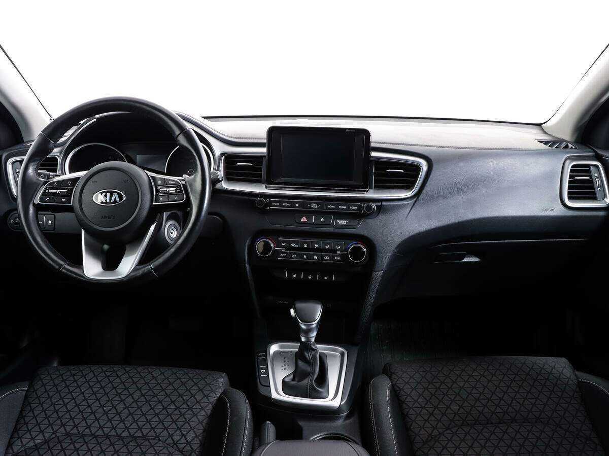 Купить Kia Ceed с пробегом. Фото: #7