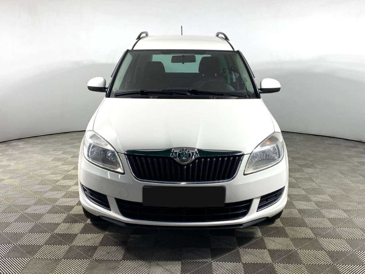Купить Skoda Roomster с пробегом. Фото: #1