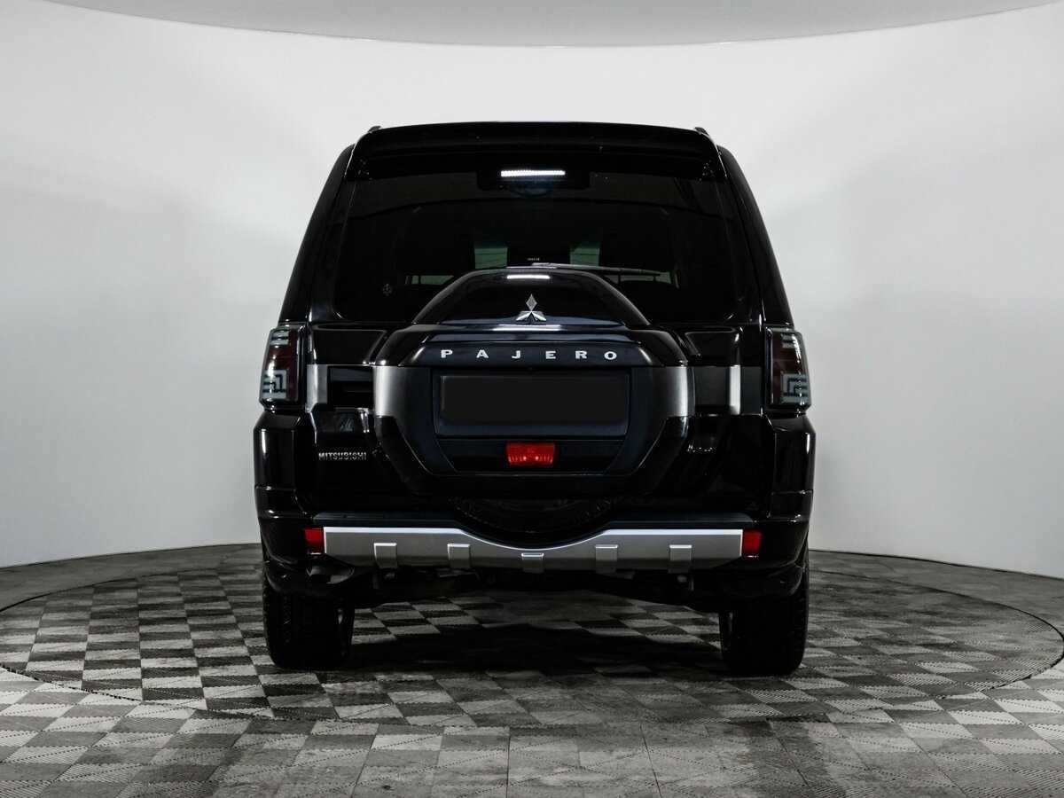 Купить Mitsubishi Pajero с пробегом. Фото: #4