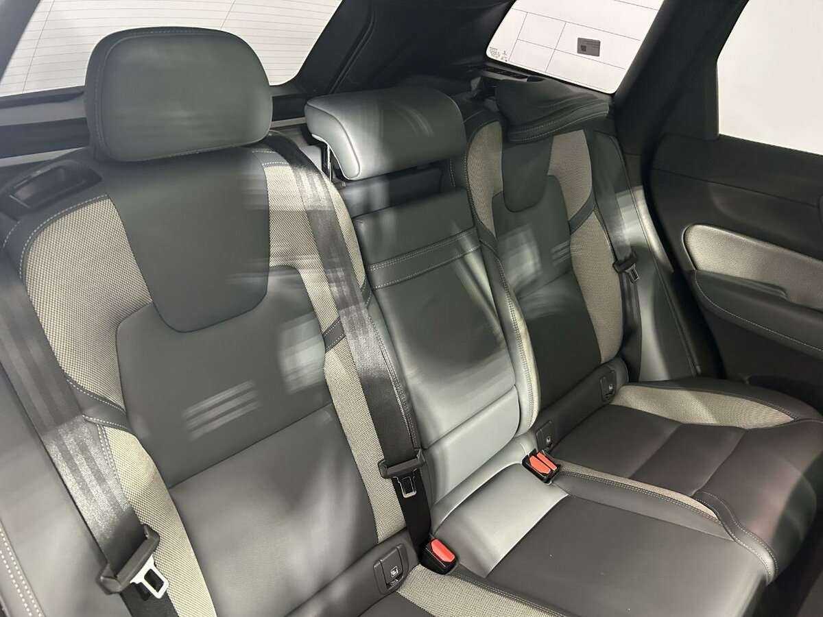 Купить Volvo XC60 с пробегом. Фото: #15