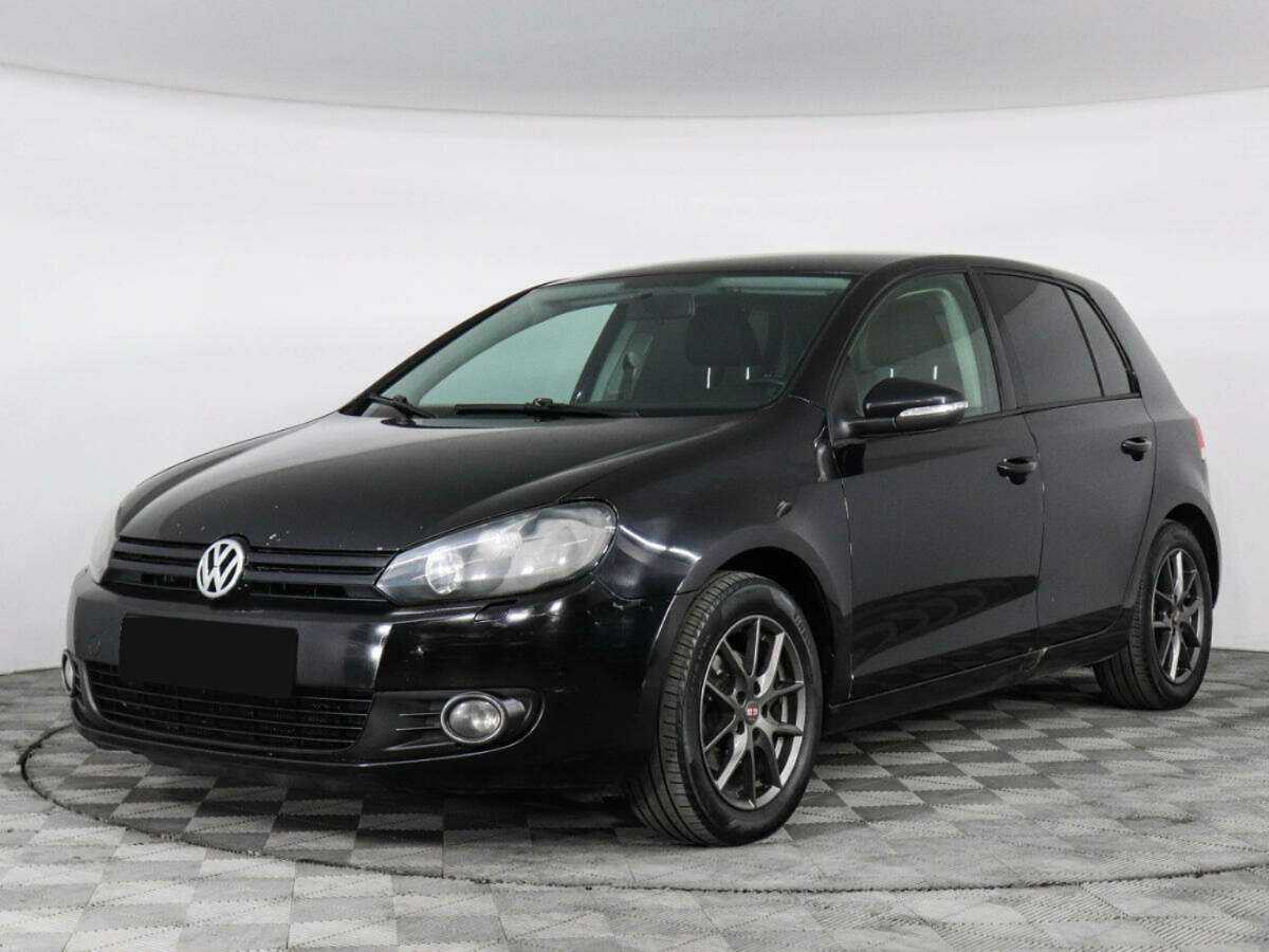 Купить Volkswagen Golf с пробегом. Посмотреть фото