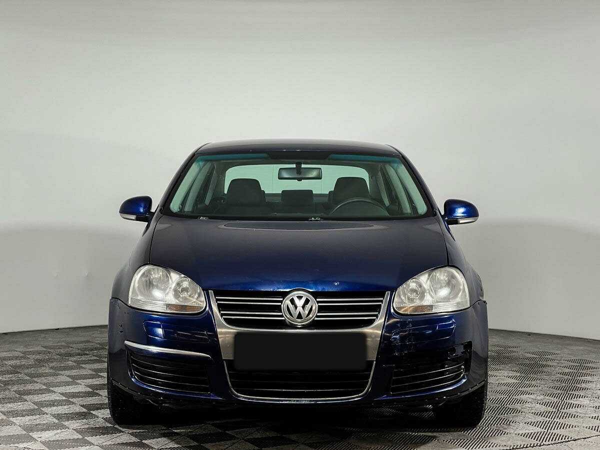 Купить Volkswagen Jetta с пробегом. Фото: #1