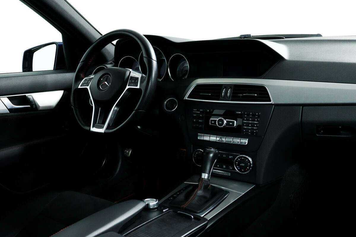 Купить Mercedes-Benz C-Класс с пробегом. Фото: #8