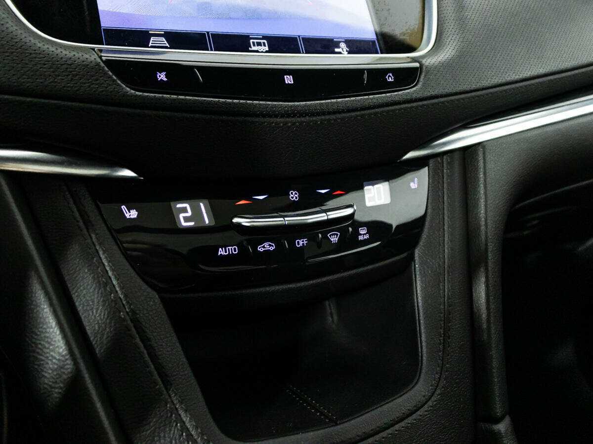 Купить Cadillac XT5 с пробегом. Фото: #16